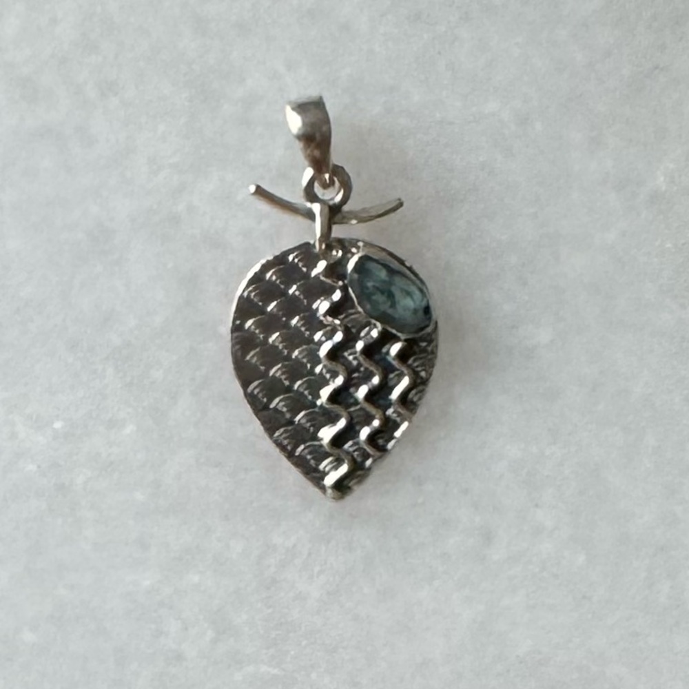 NWOT Sundance River Rock Pendant, Swiss Blue Topaz, Sterling Silver